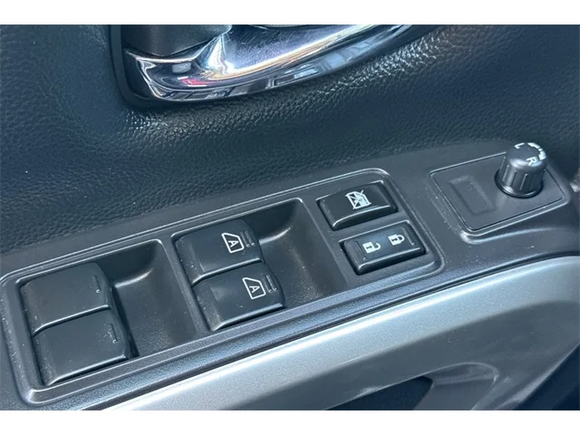 SEMINUEVOS NISSAN Titan at ELK GROVE in Elk Grove Buick GMC