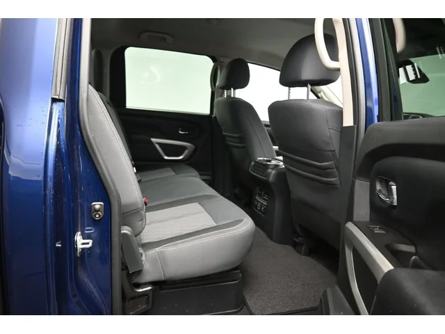 SEMINUEVOS NISSAN Titan a Estados en autogozo