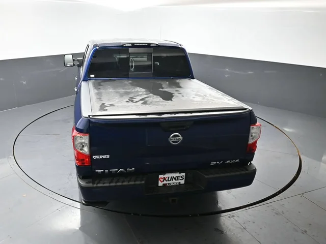 SEMINUEVOS NISSAN Titan a Estados en autogozo