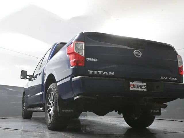 SEMINUEVOS NISSAN Titan a Estados en autogozo