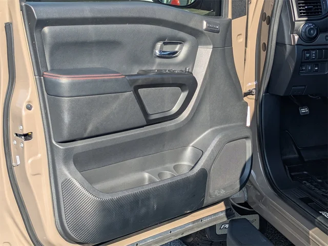 SEMINUEVOS NISSAN Titan at Kennesaw, in Town Center Nissan