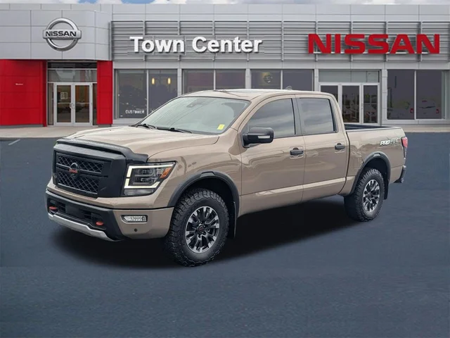 SEMINUEVOS NISSAN Titan a Estados en autogozo