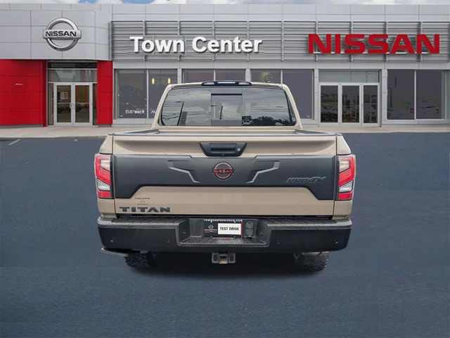 SEMINUEVOS NISSAN Titan a Estados en autogozo