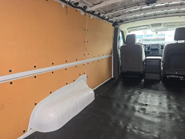 SEMINUEVOS NISSAN NV2500 HD a Estados en autogozo