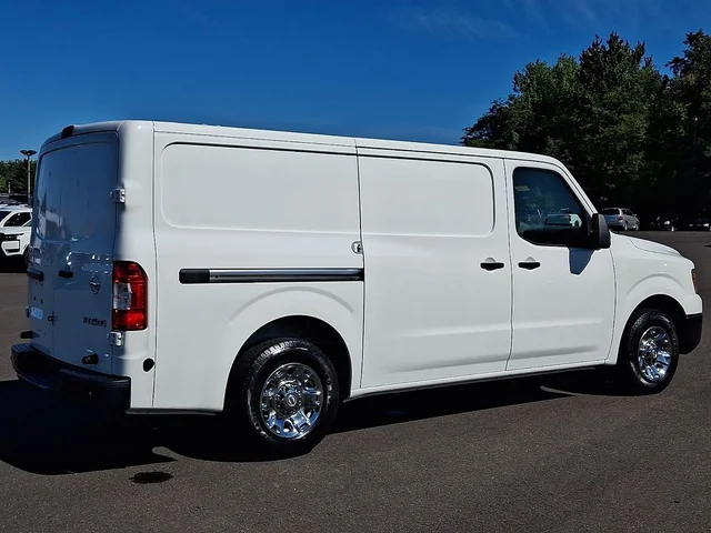 SEMINUEVOS NISSAN NV2500 HD a Estados en autogozo