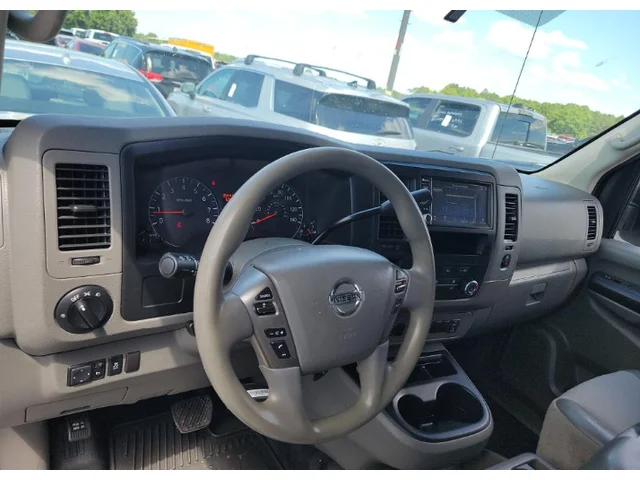 SEMINUEVOS NISSAN NV2500 HD a Estados en autogozo