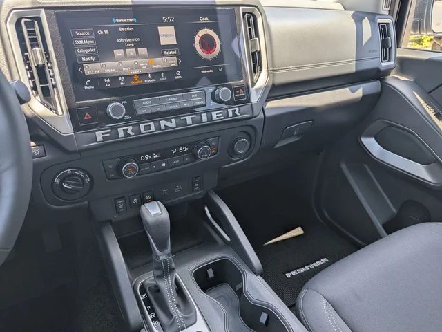 Nuevos NISSAN FRONTIER à Estados chez autogozo