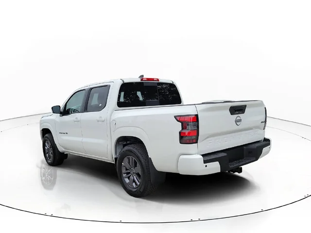 Nuevos NISSAN FRONTIER à Estados chez autogozo