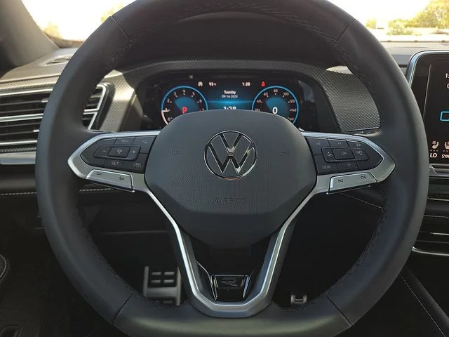 Nuevos VOLKSWAGEN ATLAS CROSS SPORT à Estados chez autogozo