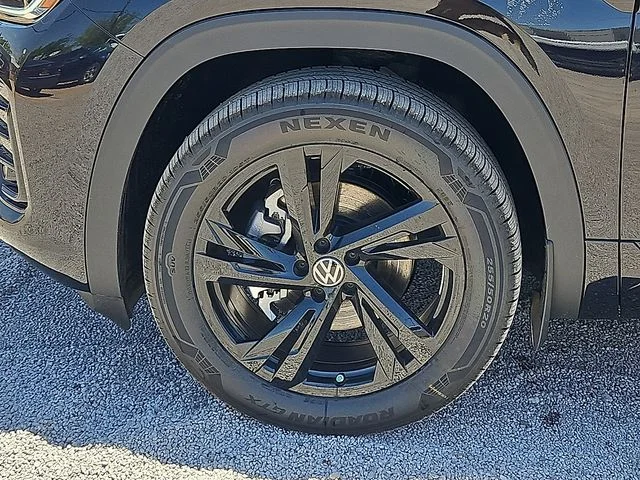 Nuevos VOLKSWAGEN ATLAS CROSS SPORT à Estados chez autogozo