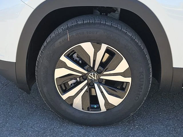 Nuevos VOLKSWAGEN ATLAS CROSS SPORT à Estados chez autogozo