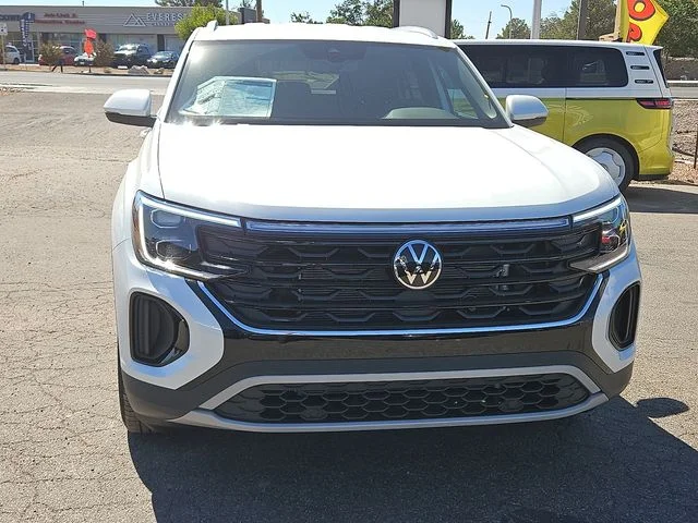 Nuevos VOLKSWAGEN ATLAS CROSS SPORT à Estados chez autogozo