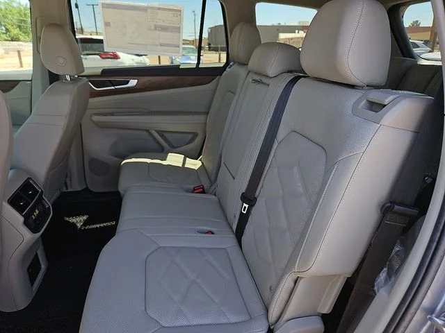Nuevos VOLKSWAGEN ATLAS à Estados chez autogozo