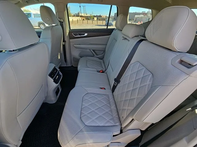 Nuevos VOLKSWAGEN ATLAS à Estados chez autogozo