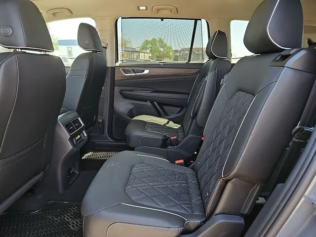 Nuevos VOLKSWAGEN ATLAS à Estados chez autogozo