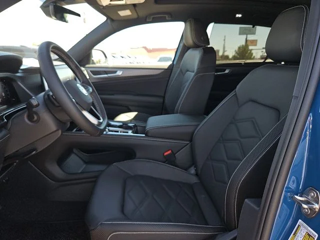 Nuevos VOLKSWAGEN ATLAS CROSS SPORT à Estados chez autogozo