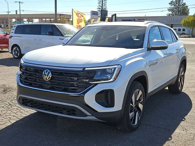Nuevos VOLKSWAGEN ATLAS CROSS SPORT à Estados chez autogozo