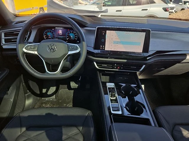 Nuevos VOLKSWAGEN ATLAS CROSS SPORT à Estados chez autogozo
