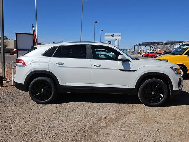 Nuevos VOLKSWAGEN ATLAS CROSS SPORT à Estados chez autogozo