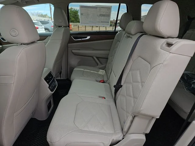 Nuevos VOLKSWAGEN ATLAS à Estados chez autogozo