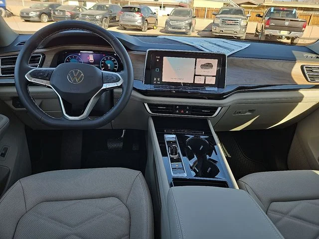Nuevos VOLKSWAGEN ATLAS à Estados chez autogozo