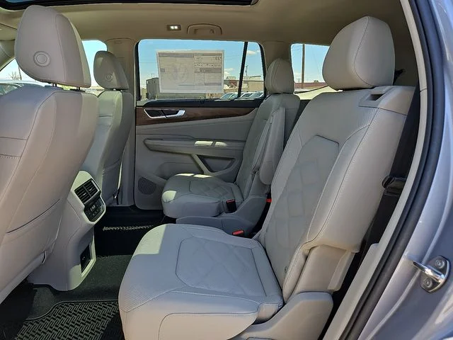 Nuevos VOLKSWAGEN ATLAS à Estados chez autogozo