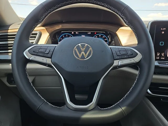 Nuevos VOLKSWAGEN ATLAS à Estados chez autogozo