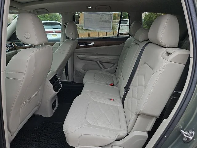 Nuevos VOLKSWAGEN ATLAS à Estados chez autogozo