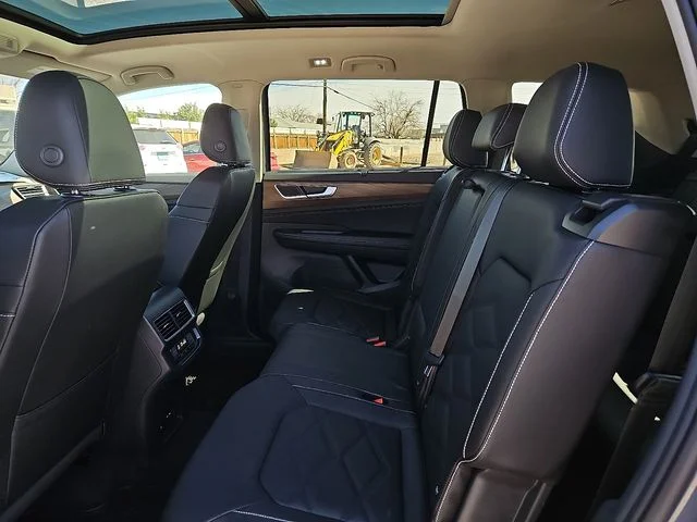 Nuevos VOLKSWAGEN ATLAS à Estados chez autogozo