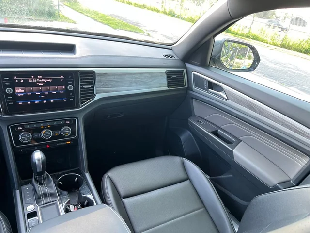 SEMINUEVOS VOLKSWAGEN Atlas Cross Sport a Estados en autogozo