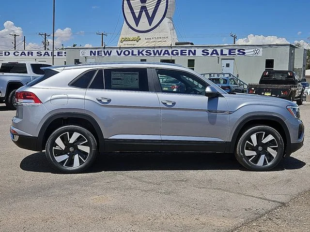 Nuevos VOLKSWAGEN ATLAS CROSS SPORT à Estados chez autogozo