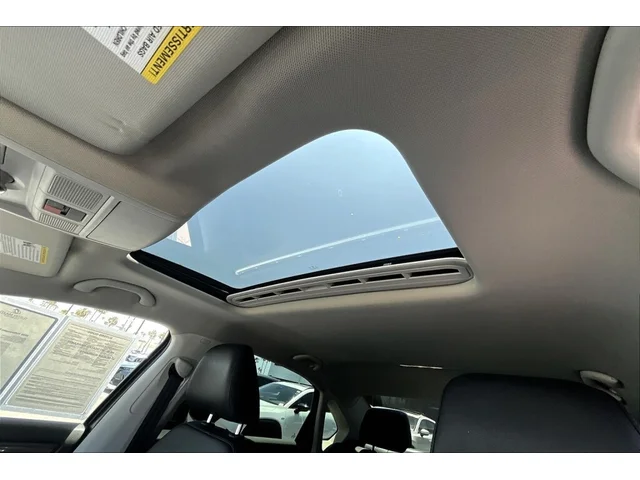 SEMINUEVOS VOLKSWAGEN Passat a Tustin    en TUSTIN MAZDA