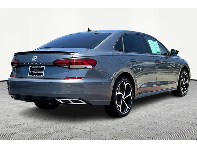SEMINUEVOS VOLKSWAGEN Passat a Tustin    en TUSTIN MAZDA