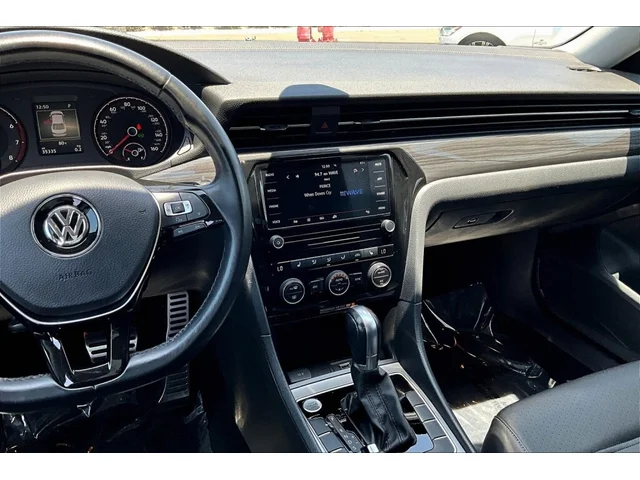 SEMINUEVOS VOLKSWAGEN Passat a Tustin    en TUSTIN MAZDA