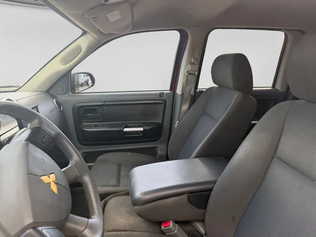SEMINUEVOS MITSUBISHI Raider a Estados en autogozo