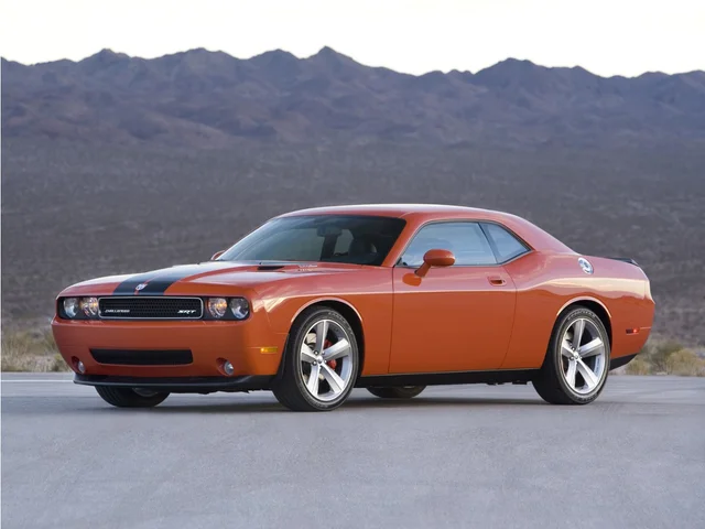 SEMINUEVOS DODGE Challenger a Estados en autogozo