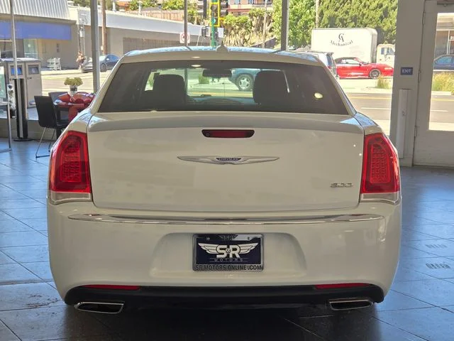 SEMINUEVOS CHRYSLER 300 a Estados en autogozo