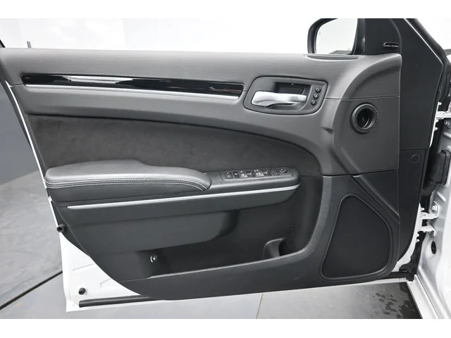 SEMINUEVOS CHRYSLER 300 a Estados en autogozo