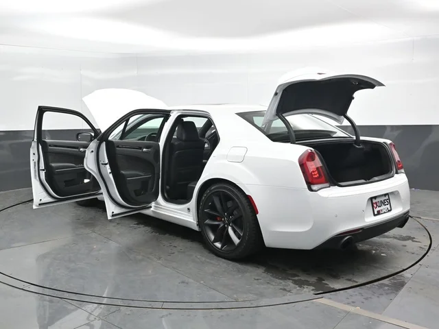 SEMINUEVOS CHRYSLER 300 a Estados en autogozo