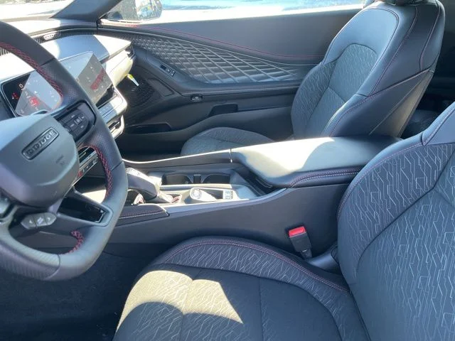 Nuevos DODGE CHARGER à Estados chez autogozo