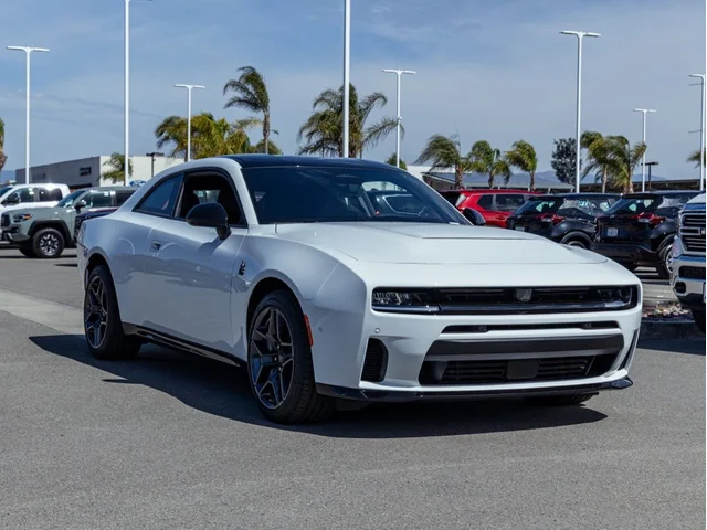 Nuevos DODGE CHARGER à Estados chez autogozo
