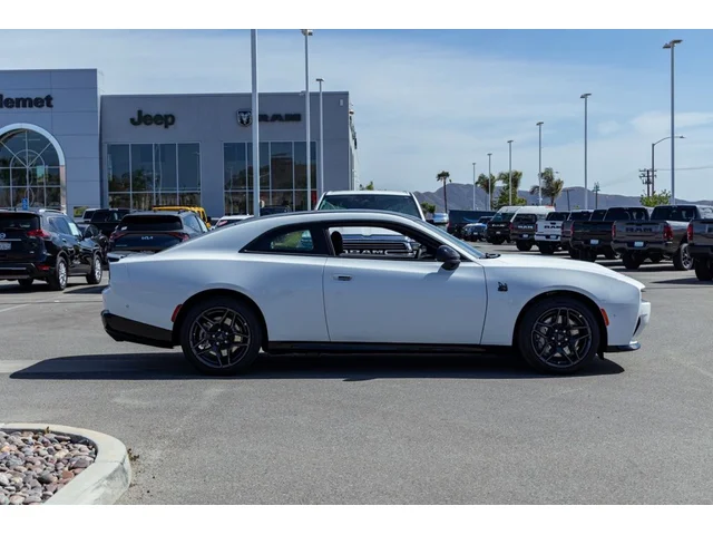 Nuevos DODGE CHARGER à Estados chez autogozo