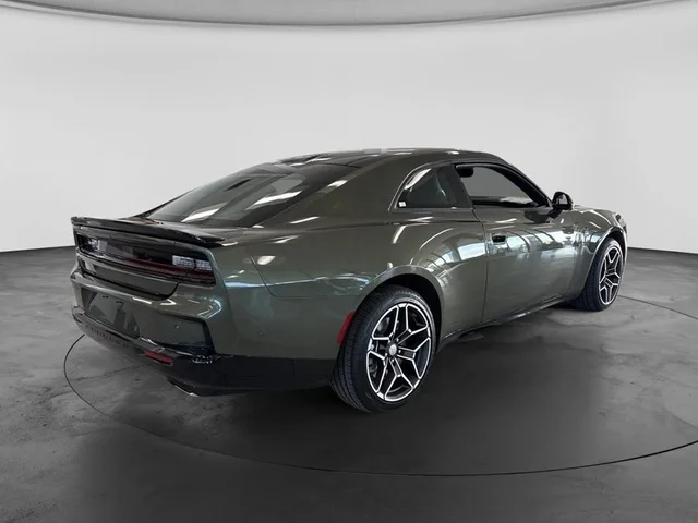 Nuevos DODGE CHARGER à Estados chez autogozo