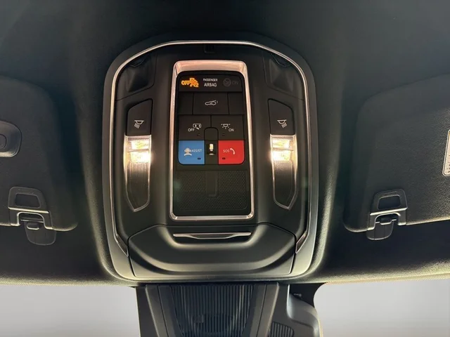 Nuevos DODGE CHARGER à Estados chez autogozo