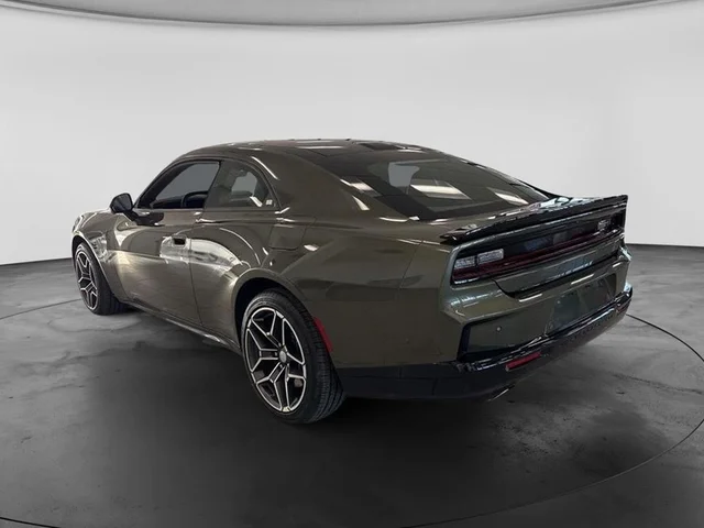 Nuevos DODGE CHARGER à Estados chez autogozo