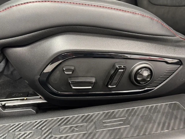 Nuevos DODGE CHARGER à Estados chez autogozo