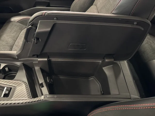 Nuevos DODGE CHARGER à Estados chez autogozo