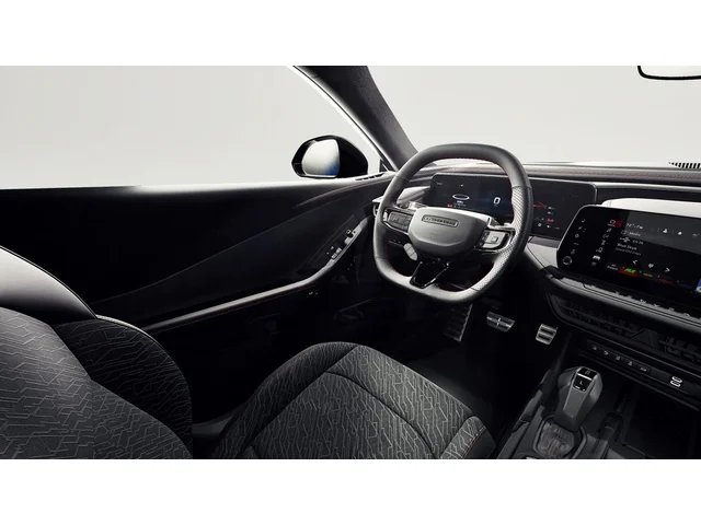 Nuevos DODGE CHARGER à Estados chez autogozo