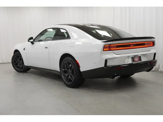 Nuevos DODGE CHARGER à Estados chez autogozo