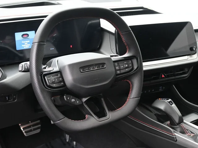 Nuevos DODGE CHARGER à Estados chez autogozo